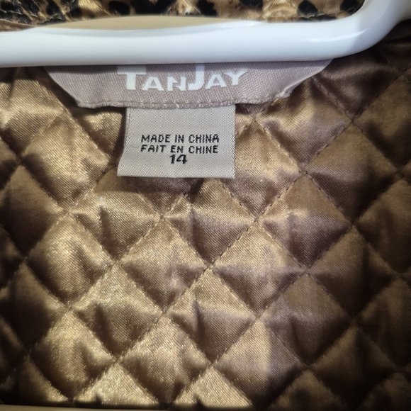 TanJay Leopard Print Quilted Vest - Picture 2 of 5